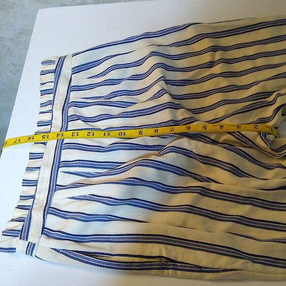 Express striped high rise wide leg ankle pants. Size 4 - Picture 9 of 10